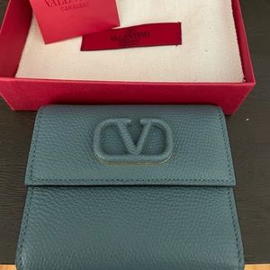 Valentino Garavani small VSLING Wallet
